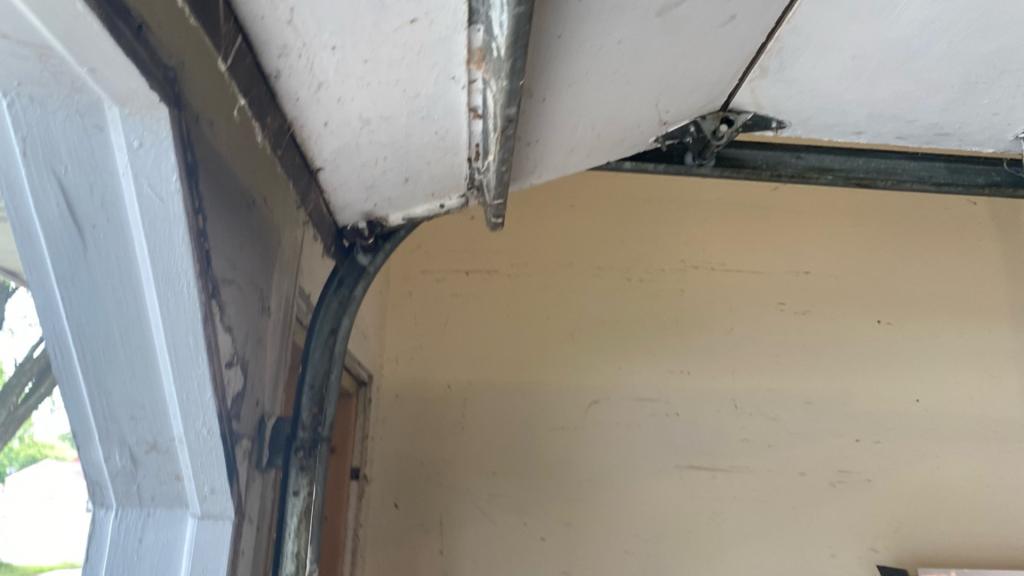 Garage Door Maintenance Lincoln, NE