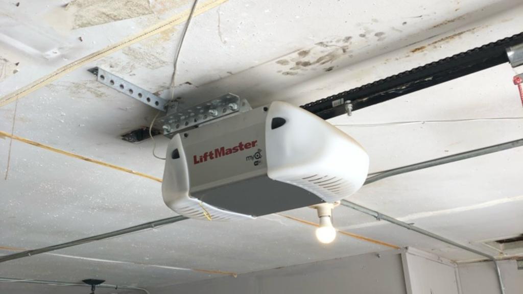 Garage Door Opener Repair Gretna