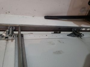 Garage Door Hinges Repair Gretna