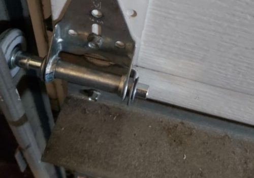 Garage Door Hinges Repair Gretna