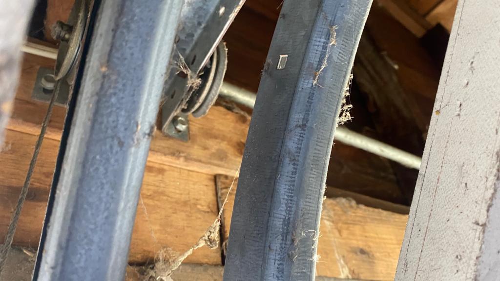 Garage Door Cable Replacement Gretna