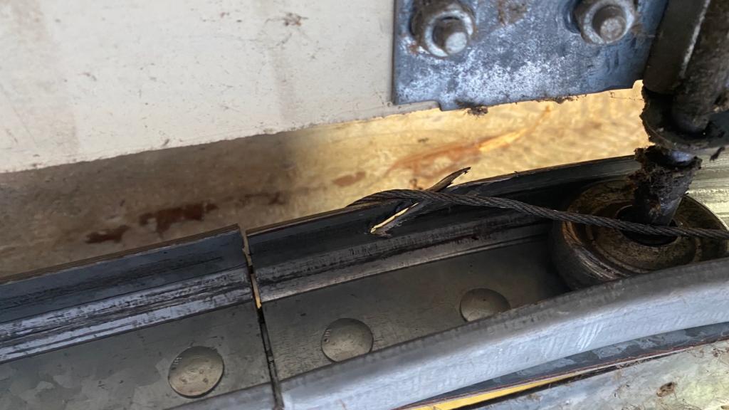 Garage Door Cable Replacement Gretna