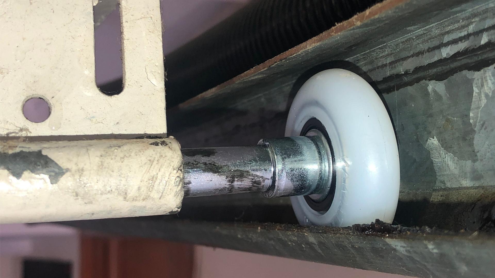 Garage Door Roller Replacement Roca