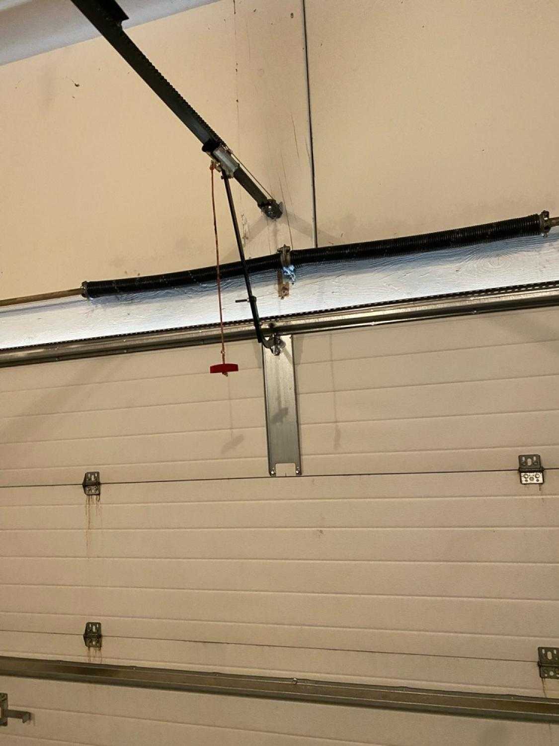 Emergency Garage Door Repair 103rd St. La Vista, NE