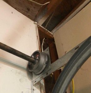 Broken Garage Door Cable Repair Carolina Dr, Carter Lake