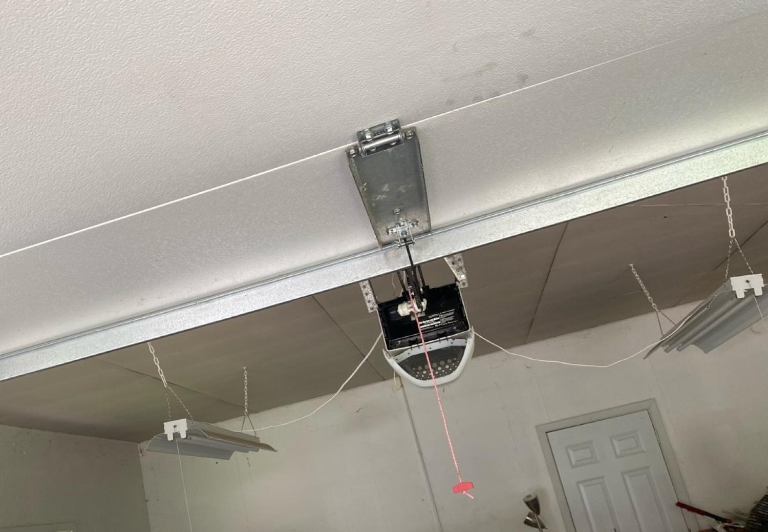 Garage Door Servicing Southern Hills Dr, Bellevue, NE